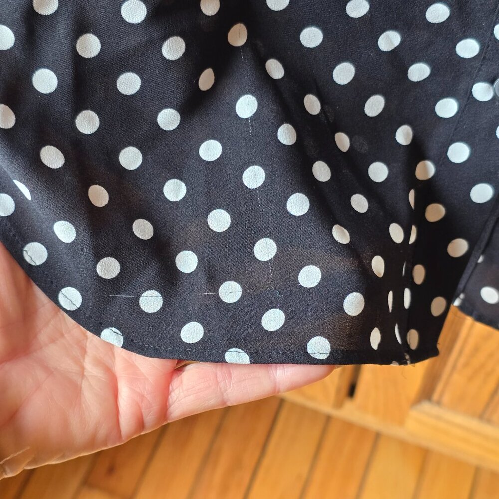 Ann Taylor Black and White Polka Dot Blouse, GUC size Large - Picture 7 of 9